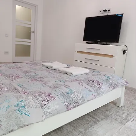 Apartment новобуд.стрийська,ашан,сихів,автовокзал *